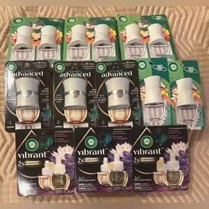 Huge Airwick lot warmers & lavender waterlilly refills